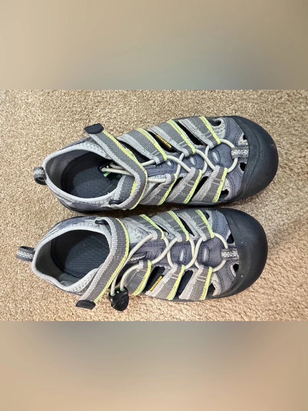 Keen Newport Grey Green H2 Waterproof Outdoor Sandals Youth Size 3